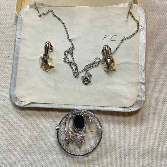 1950s Black Hematite Sterling Silver Jewelry Set – by Zeidell’s – Boxed - Picture 8 of 10